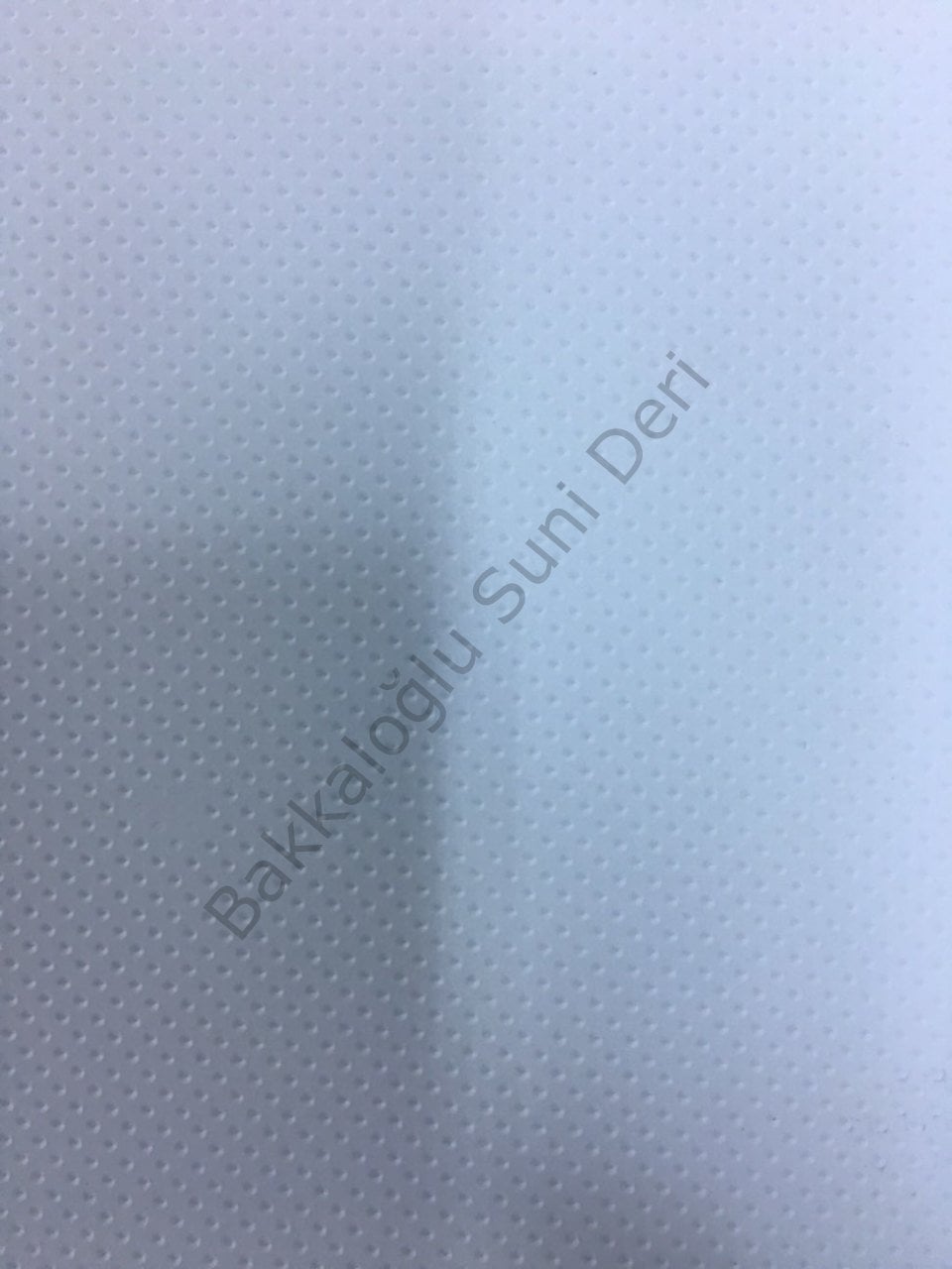 Delikli Sporluk Beyaz