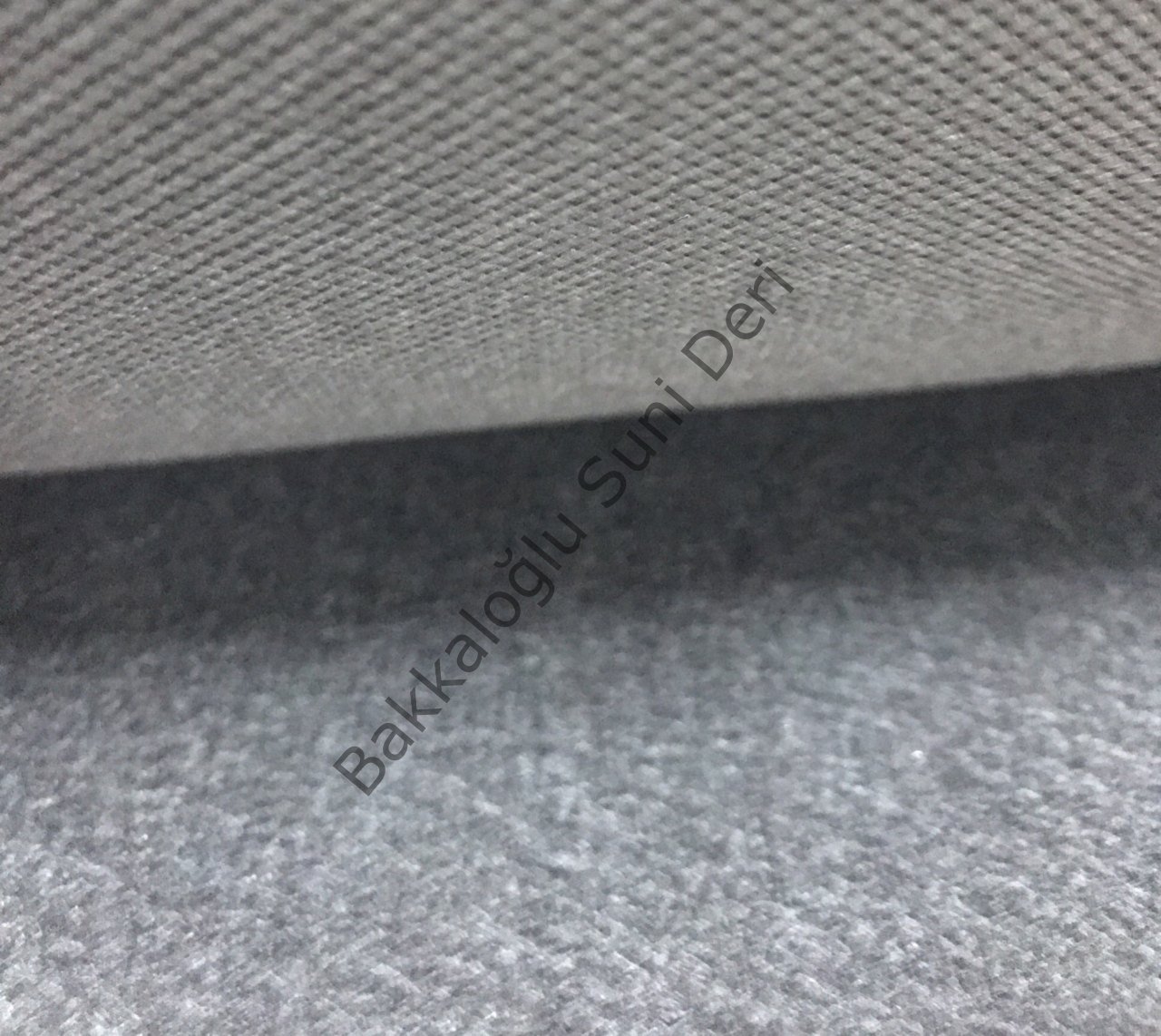 Süngerli Lakos Siyah