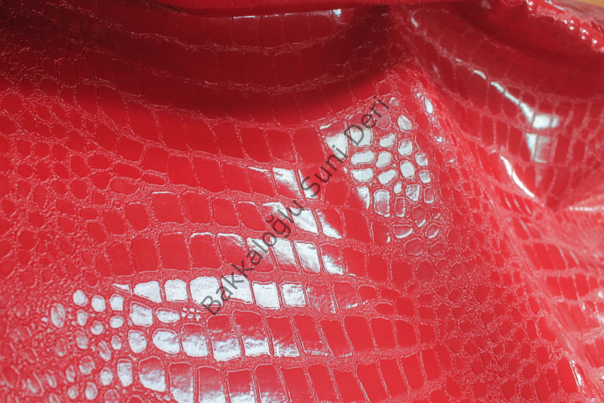 Büyük Kroko Kırmızı